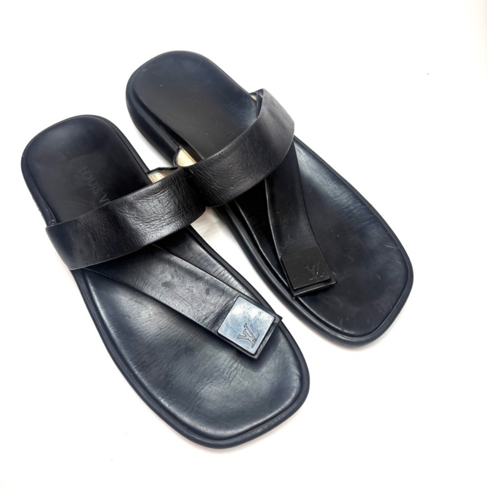 Louis Vuitton Black Leather Toe Post Sandals | 40